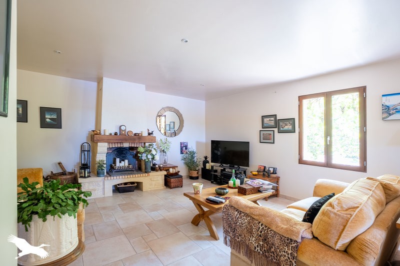 Vente Maison ORIOLLES - 5 pièces -162 m² - (16480)