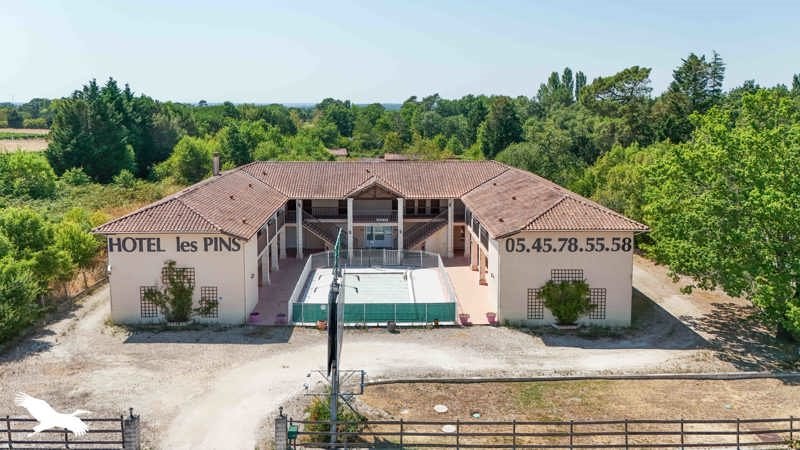 Vente Maison Le Tâtre - 33 pièces -788 m² - (16360)