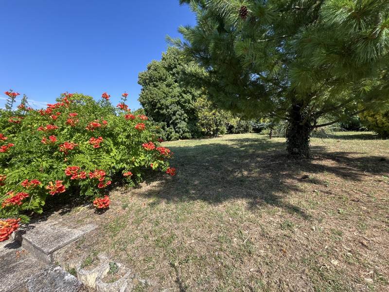 Vente Maison GUIMPS - 4 pièces -125 m² - (16300)