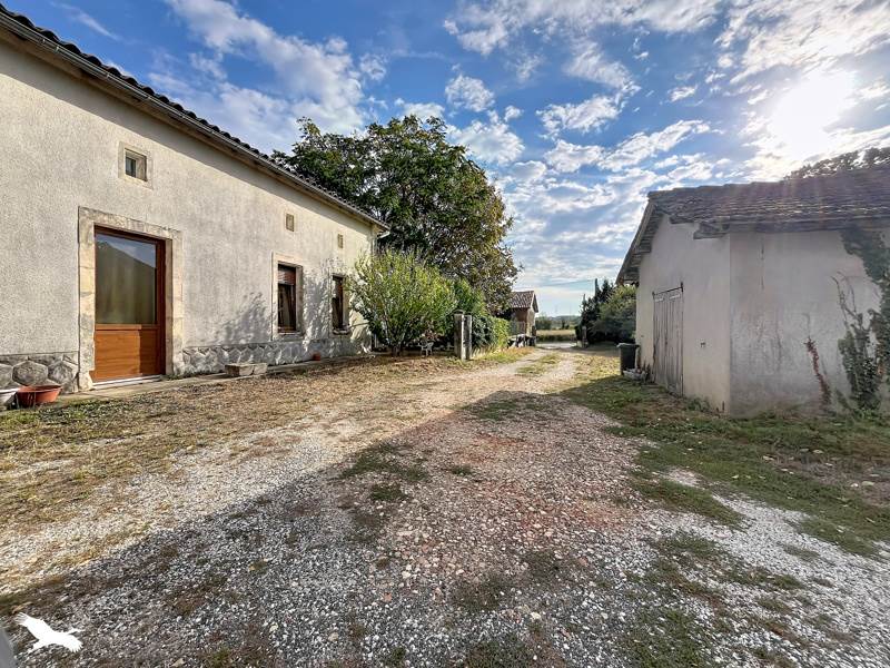 Vente Maison Baignes-Sainte-Radegonde 16360 5 pièces - 171 m²