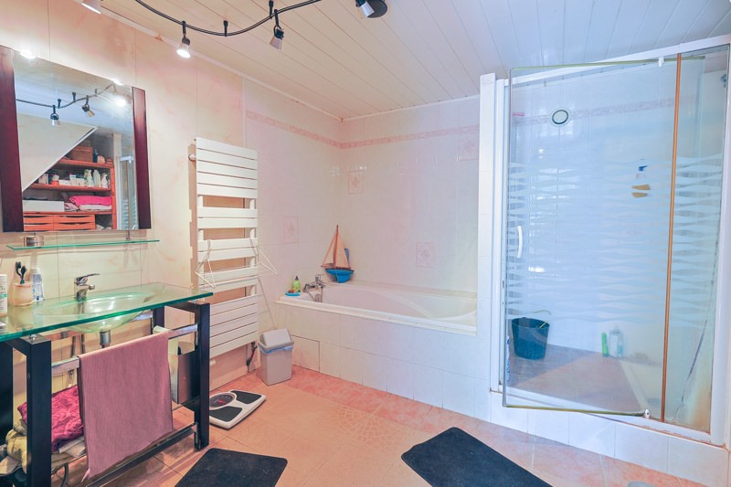 Vente Maison Saint-Bonnet - 4 pièces -187 m² - (16300)
