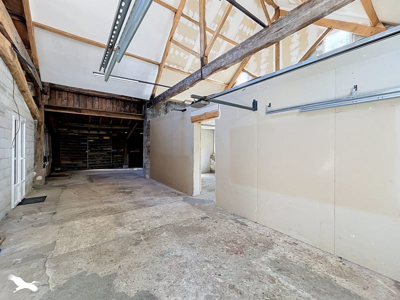 Vente Maison ST BONNET - 7 pièces -187 m² - (16300)