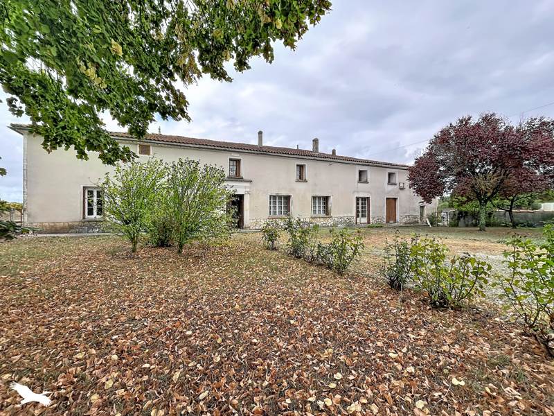 Vente Maison Saint-Palais-du-Né 16300 8 pièces - 195 m²