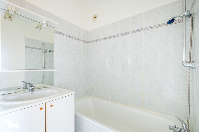 Vente Appartement DECINES CHARPIEU - 2 pièces -45 m² - (69150)