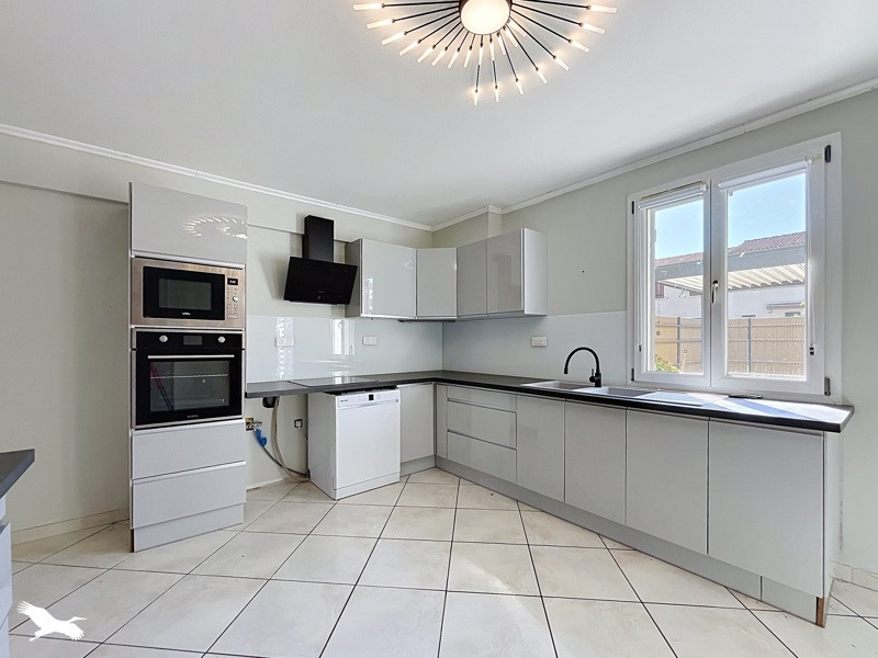 Vente Maison DECINES CHARPIEU - 6 pièces -88 m² - (69150)