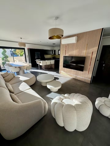 Vente Maison Décines-Charpieu - 5 pièces -136 m² - (69150)