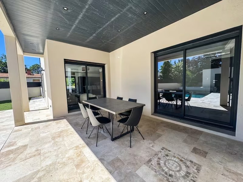 Vente Maison Décines-Charpieu - 5 pièces -136 m² - (69150)