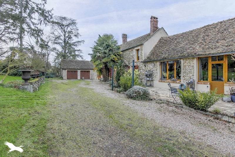Vente Maison PRUNAY LE TEMPLE - 7 pièces -227 m² - (78910)