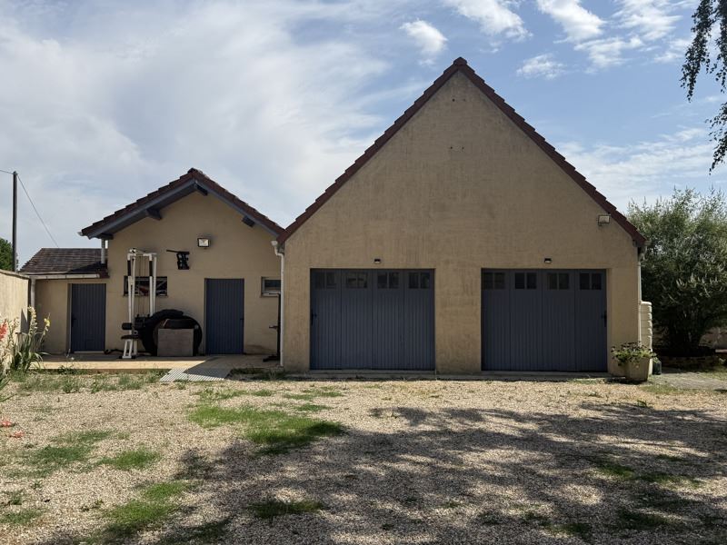 Vente Maison ORVILLIERS - 9 pièces -158 m² - (78910)
