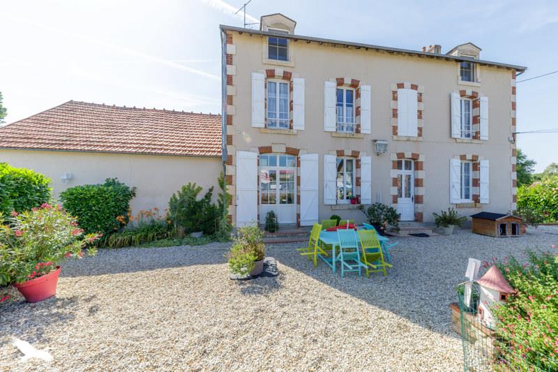 Vente Maison ST BENOIT DU SAULT 36170 7 pièces - 200 m²