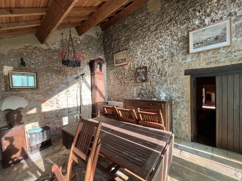 Vente Maison POMMIERS - 5 pièces -260 m² - (36190)