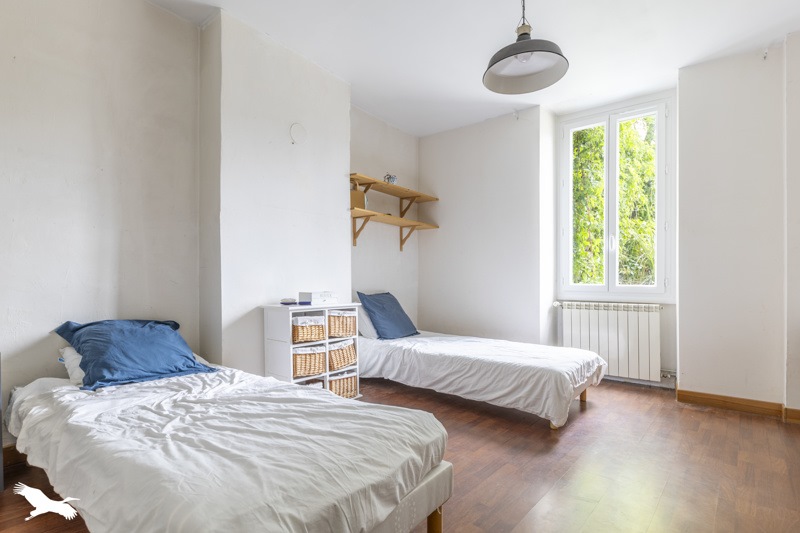 Vente Maison ARGENTON SUR CREUSE - 8 pièces -242 m² - (36200)