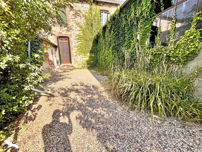 Vente Maison La Châtre-Langlin - 6 pièces -143 m² - (36170)