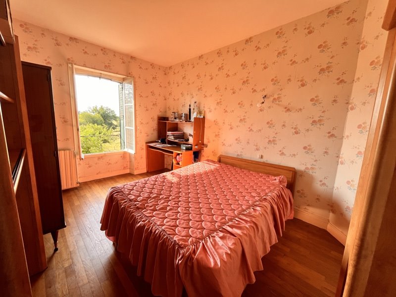 Vente Maison LA CHATRE LANGLIN - 6 pièces -143 m² - (36170)