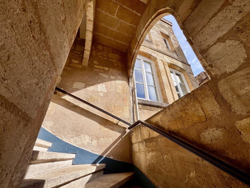 Vente Appartement Bordeaux - 2 pièces -60 m² - (33000)