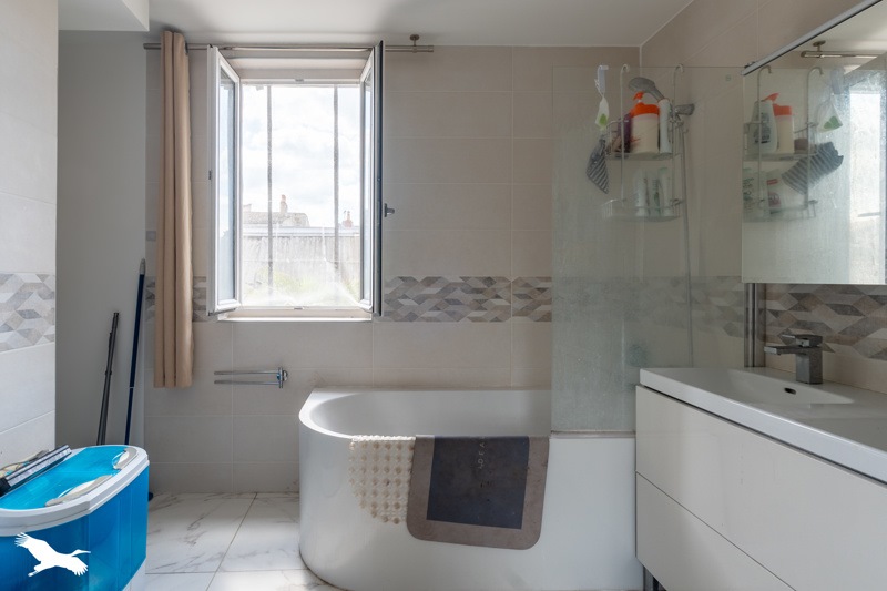 Vente Maison BORDEAUX - 4 pièces -118 m² - (33800)