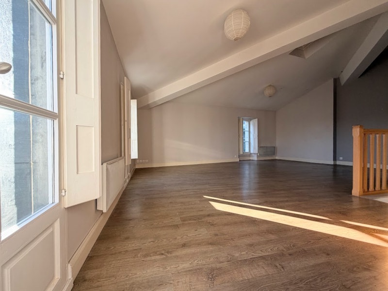Vente Appartement Bordeaux - 4 pièces -100 m² - (33000)