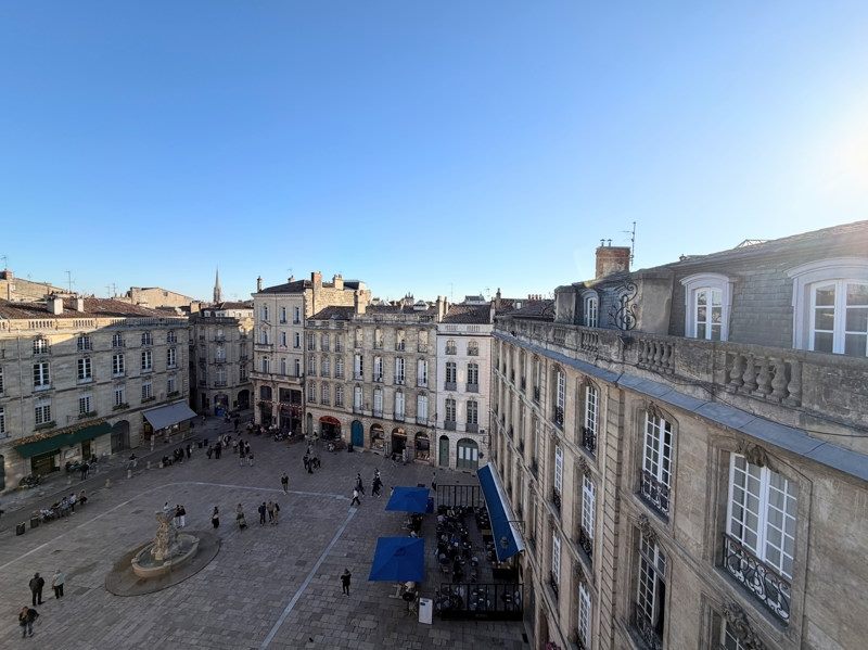 Vente Appartement Bordeaux - 4 pièces -100 m² - (33000)