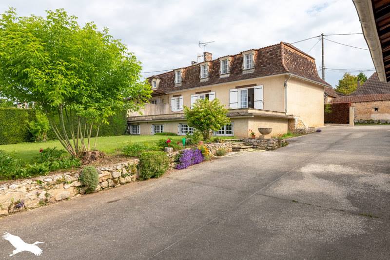 Vente Maison MONTAGNAC LA CREMPSE - 5 pièces -182 m² - (24140)