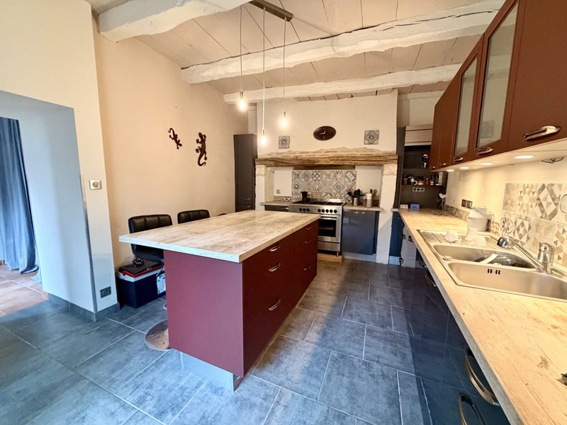 Vente Maison Douville - 5 pièces -156 m² - (24140)