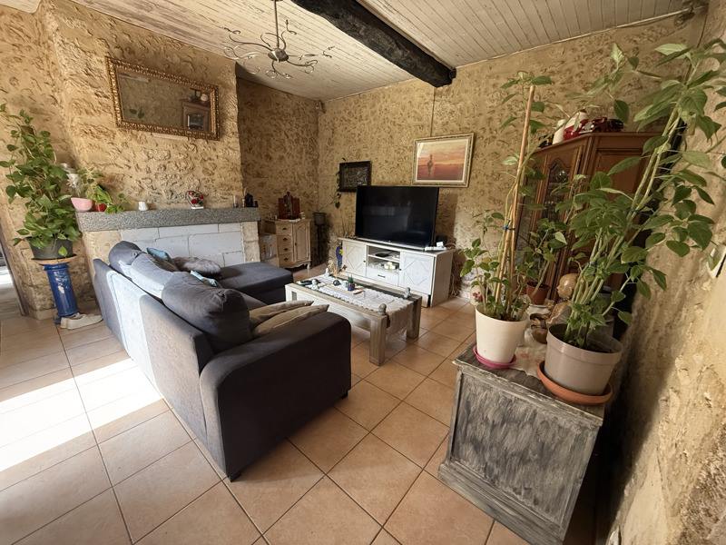Vente Maison DOUVILLE - 5 pièces -104 m² - (24140)