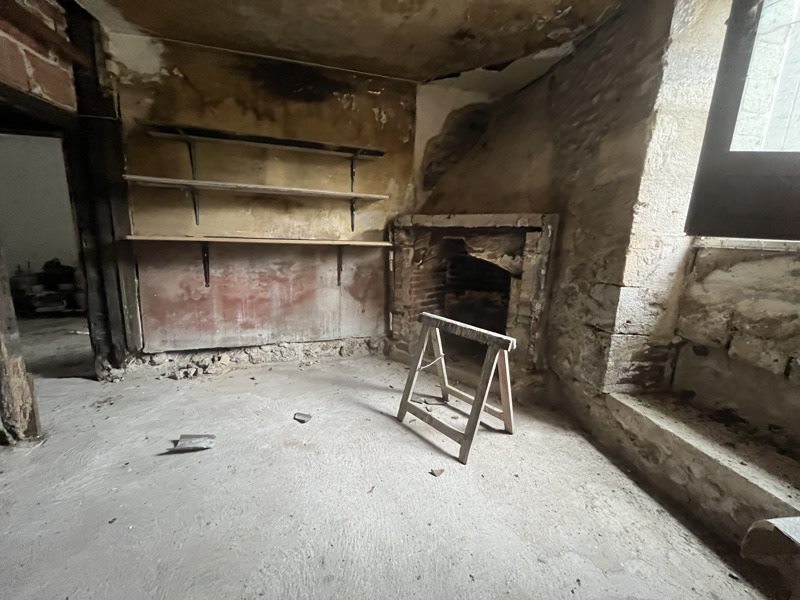 Vente Maison LA DOUZE - 4 pièces -163 m² - (24330)