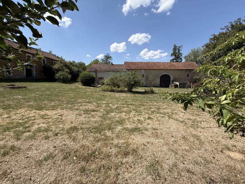 Vente Maison Salon - 4 pièces -111 m² - (24380)