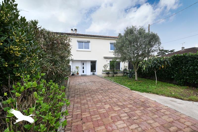 Vente Maison LINARS - 5 pièces -103 m² - (16730)