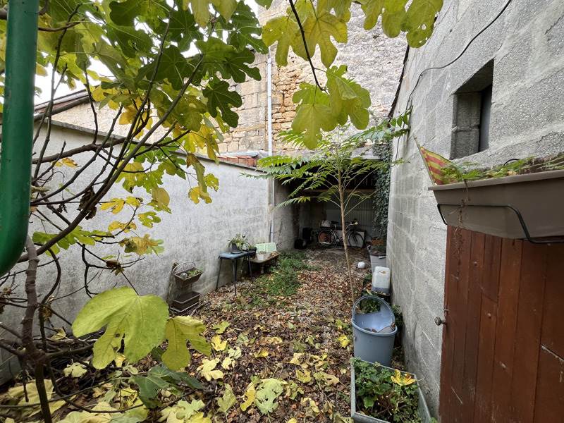 Vente Immeuble GOND PONTOUVRE - -  104 m² - (16160)