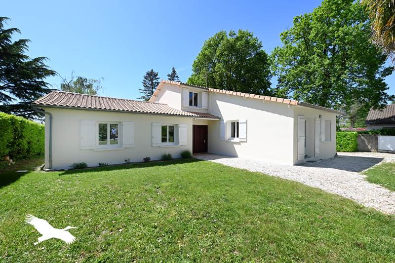 Vente Maison LINARS - 8 pièces -223 m² - (16730)