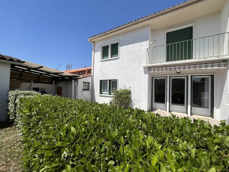 Vente Maison ANGOULEME - 6 pièces -80 m² - (16000)