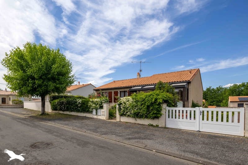 Vente Maison ST YRIEIX SUR CHARENTE - 6 pièces -146 m² - (16710)
