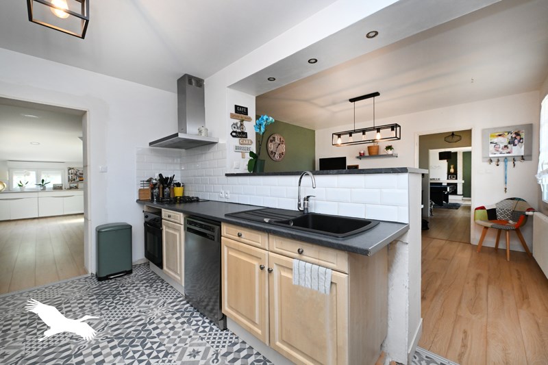 Vente Maison FLEAC - 6 pièces -197 m² - (16730)