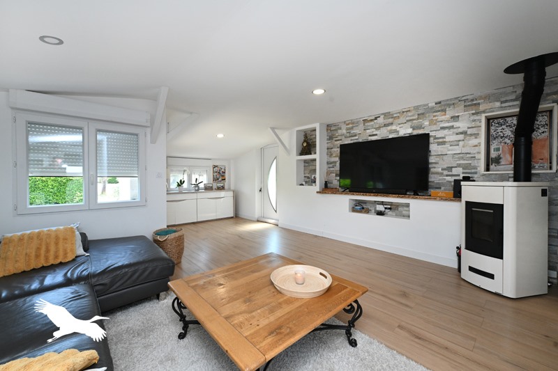 Vente Maison FLEAC - 6 pièces -197 m² - (16730)