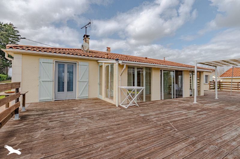 Vente Maison LA SAUVE - 6 pièces -150 m² - (33670)