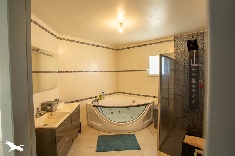 Vente Maison BARON - 6 pièces -137 m² - (33750)