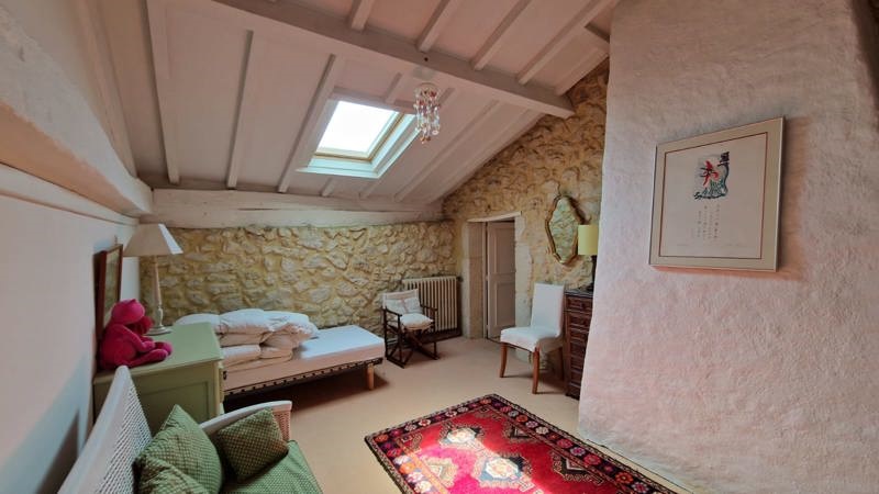 Vente Maison ST GENES DE LOMBAUD - 8 pièces -400 m² - (33670)