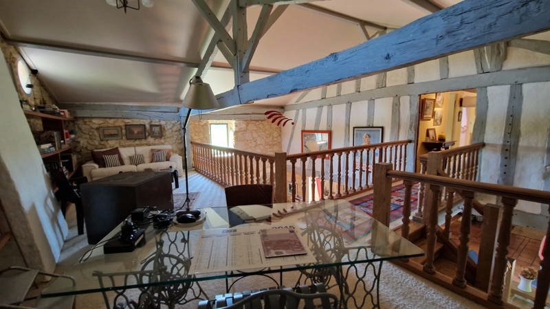 Vente Maison ST GENES DE LOMBAUD - 8 pièces -400 m² - (33670)