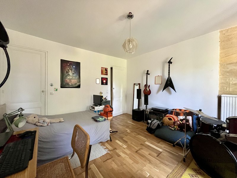 Vente Maison CURSAN - 7 pièces -273 m² - (33670)
