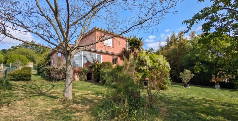 Vente Maison GIROUSSENS - 8 pièces -160 m² - (81500)