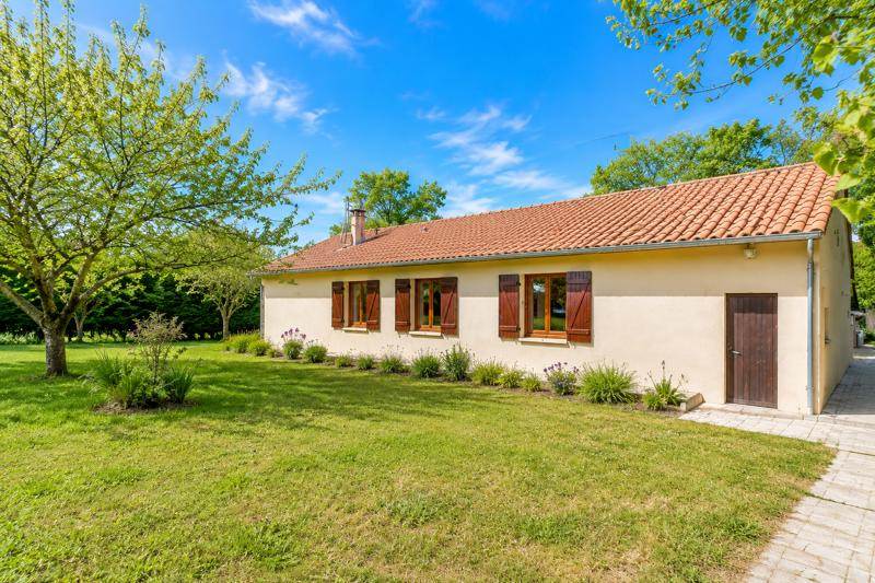 Vente Maison GIROUSSENS - 5 pièces -120 m² - (81500)