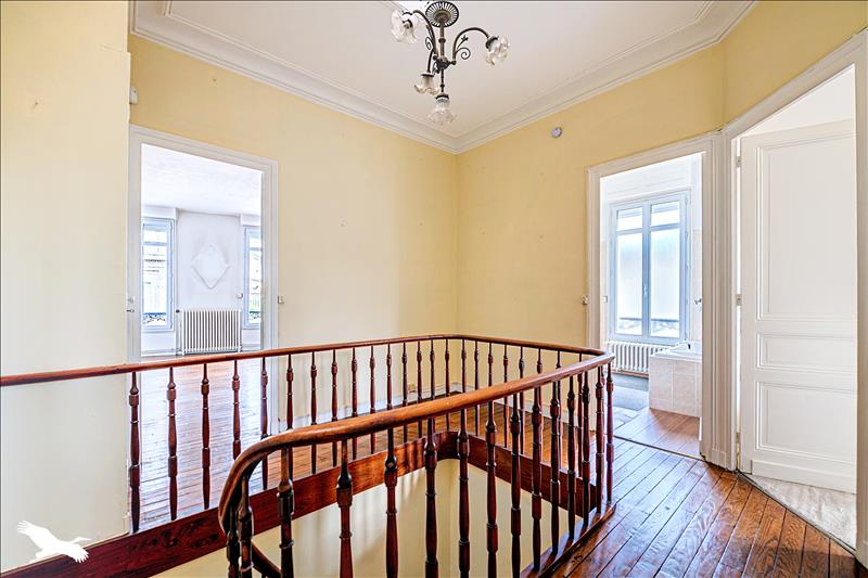 Vente Maison BORDEAUX - 7 pièces -161 m² - (33000)