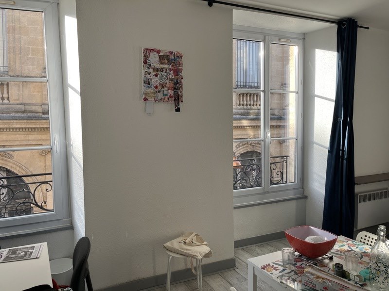 Vente Appartement BORDEAUX - 2 pièces -31 m² - (33000)