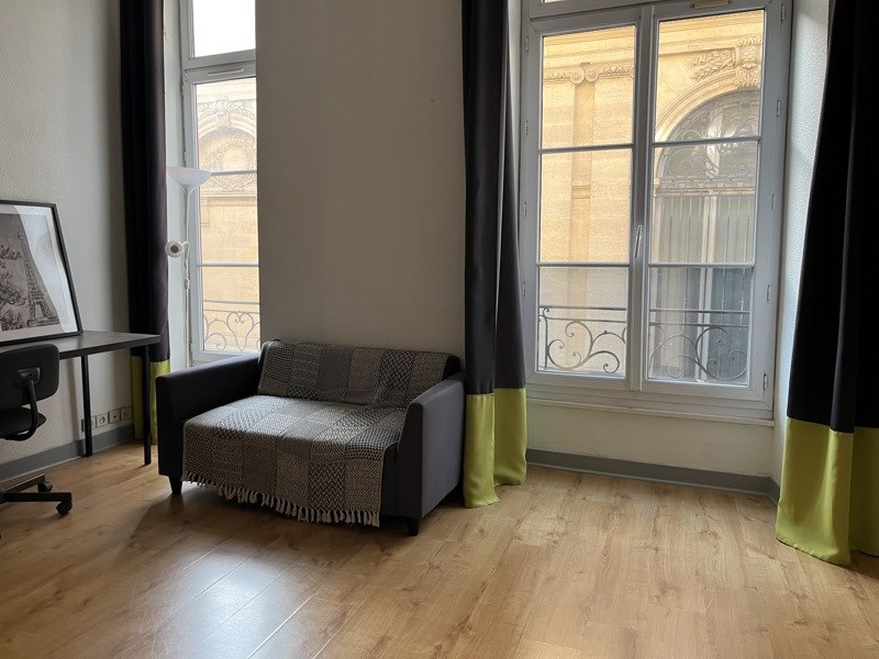 Vente Appartement BORDEAUX - 2 pièces -32 m² - (33000)
