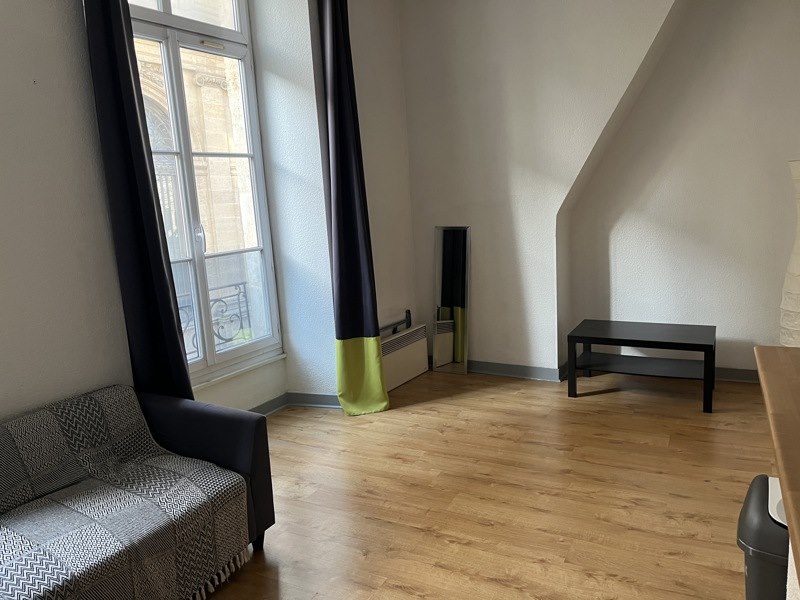 Vente Appartement BORDEAUX - 2 pièces -32 m² - (33000)