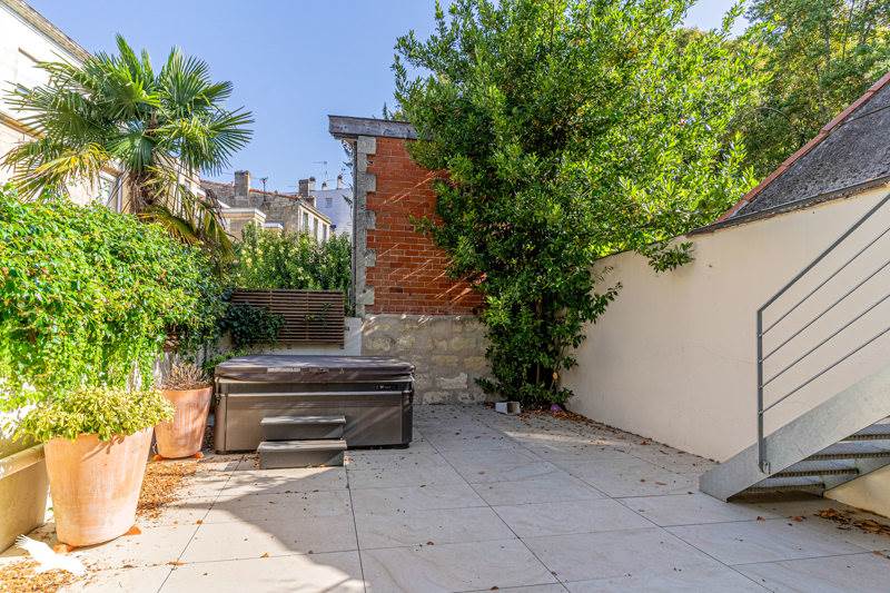 Vente Maison BORDEAUX - 5 pièces -159 m² - (33000)