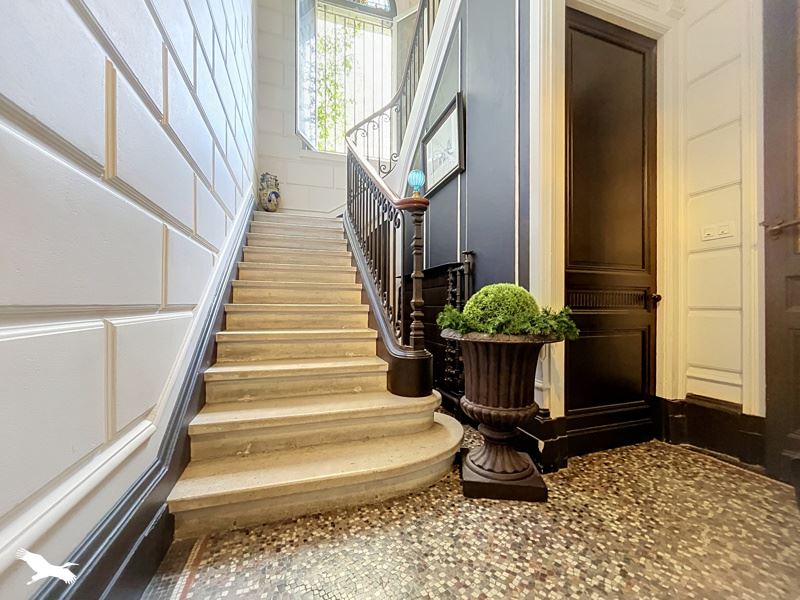 Vente Maison Bordeaux - 5 pièces -220 m² - (33000)