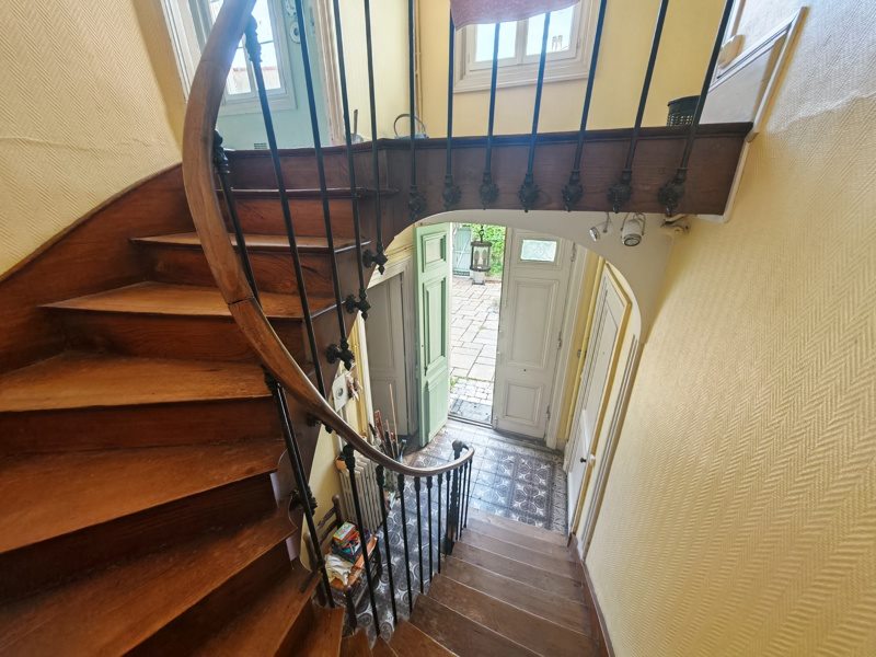 Vente Immeuble COGNAC - -  182 m² - (16100)