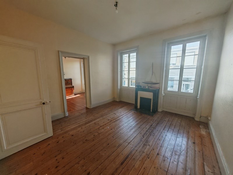 Vente Immeuble COGNAC - -  182 m² - (16100)