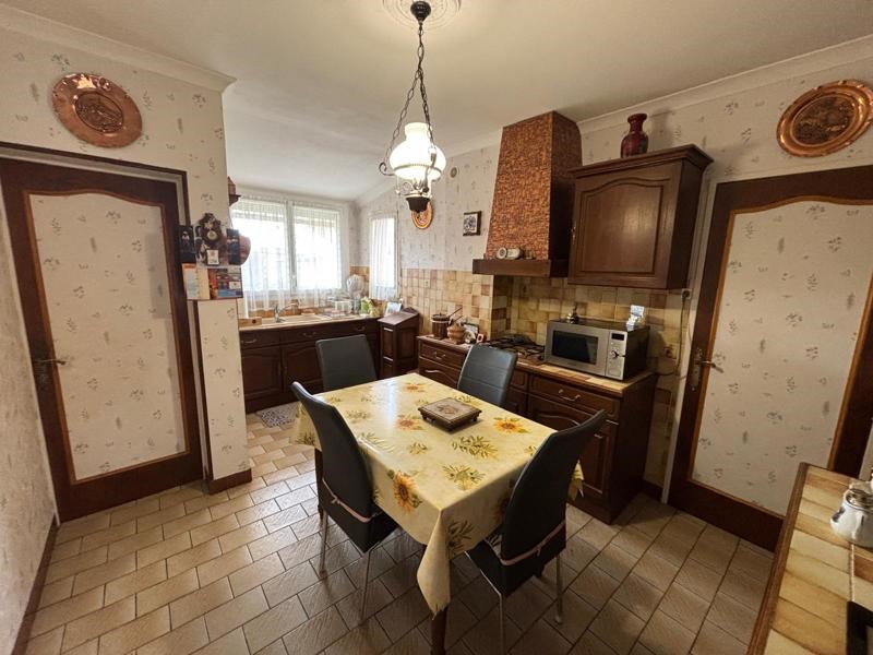 Vente Maison CHATEAUBERNARD - 4 pièces -90 m² - (16100)